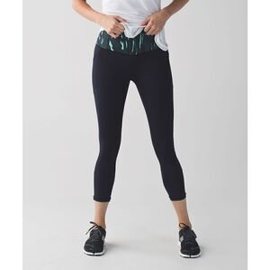 Lululemon All The Right Places Crop Leggings Naval Blue Painted Animal Size 8